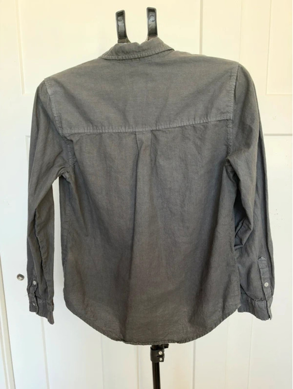 Universal Threads Button Up - Picture 2 of 3